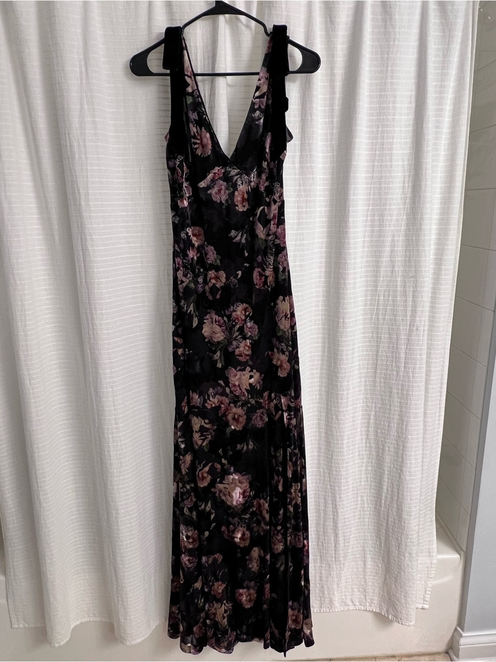 Lulu's Black Floral Maxi Dress with Pink Roses